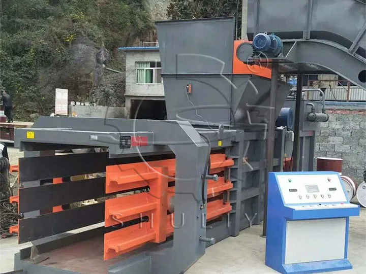 plastic baling machine