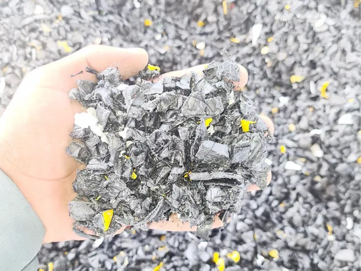 プラスチックの破片