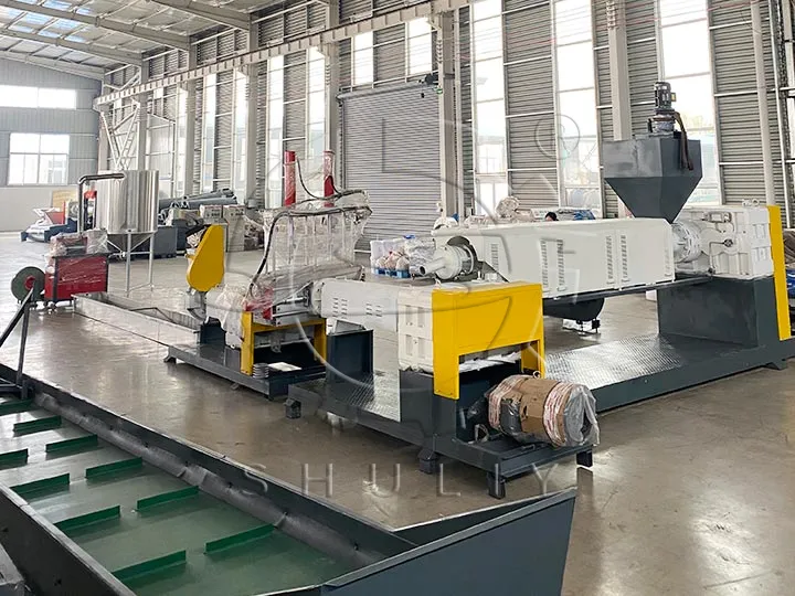 plastic recycling plant