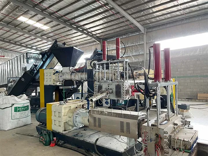 plastic recycling granulator machine