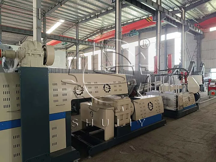 Plastic film pelletizing line