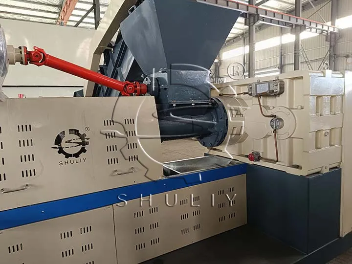 plastic recycling machinery