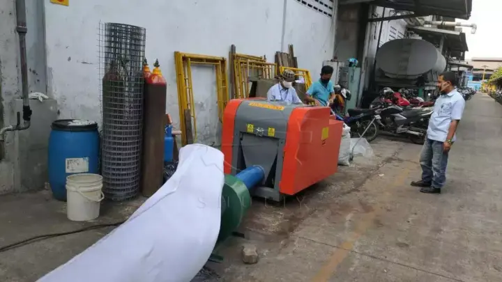 fiber cutting machine actual working scene1