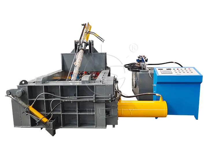 hydraulic scrap metal baler