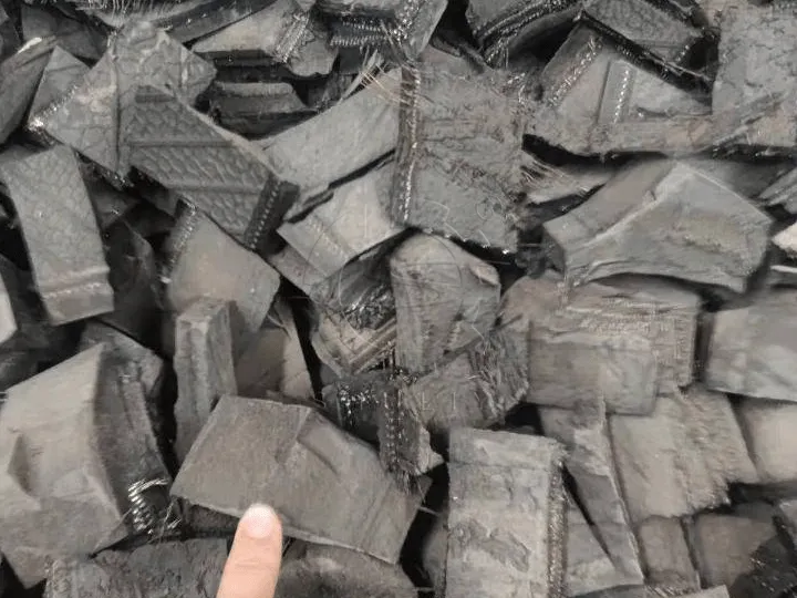 uniform tire chunks